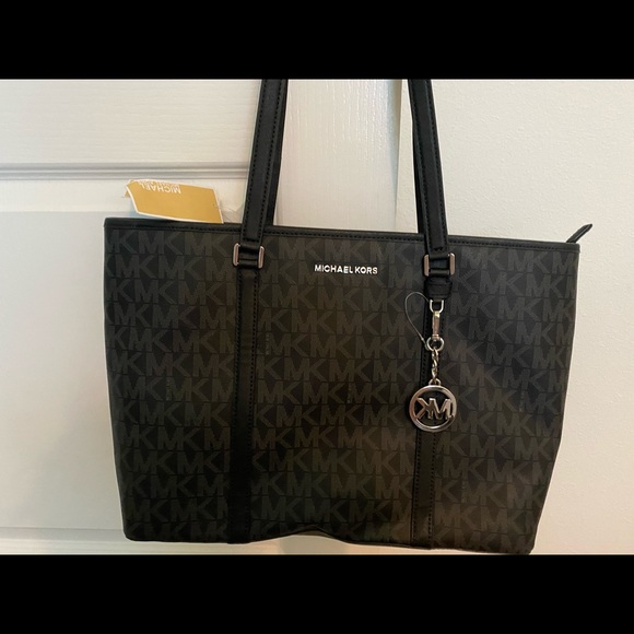 Michael Kors tote/purse - Picture 2 of 3